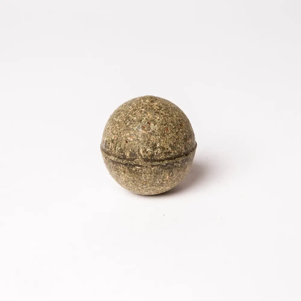 Balle d'herbe à chat naturelle compressée - Jouet stimulant 100% naturel pour chats - CasualPets
