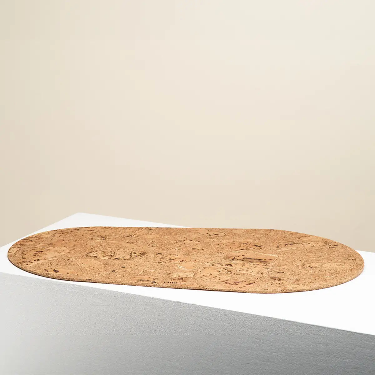 Tapis antidérapant pour gamelles chien chat en liège naturel - Support écologique et design - CasualPets